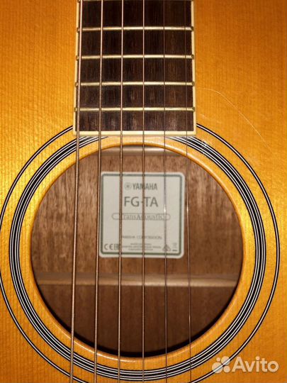 Трансакустическая гитара Yamaha FG-TA