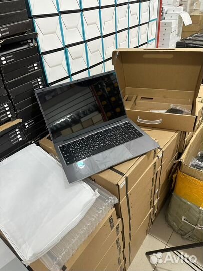 Ноутбук новый