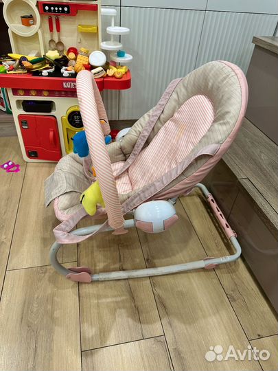 Шезлонг для новорожденных babyton