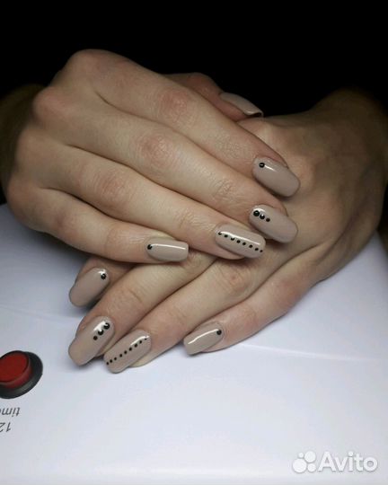 Маникюр и покрытие шеллаком