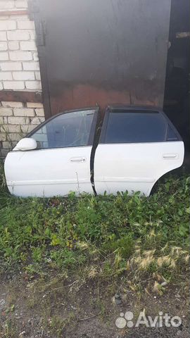 Двери левые toyota corolla sprinter 110