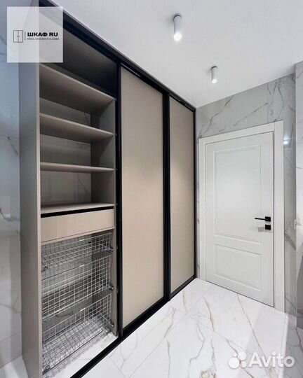 Красивый шкаф купе