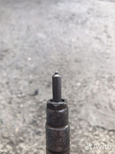 Форсунки на 611 двс от Мерседес рейка в сборе