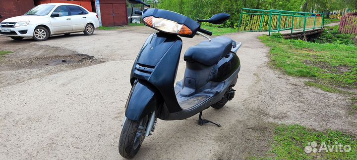 Скутер Honda lead 100