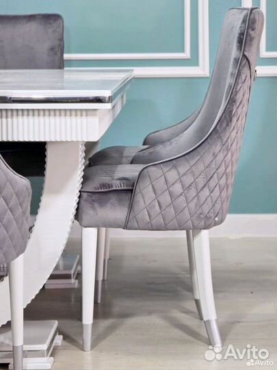 Стол и стулья новые Раскладной Обеденный