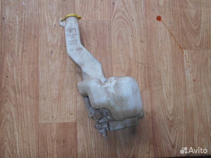 Бачок омывателя лобового стекла Dodge Caravan 199