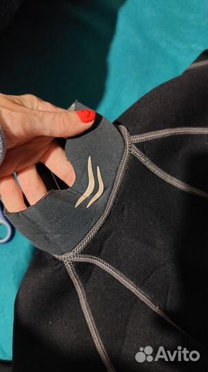 Гидрокостюм женский 3 и 2 мм. Размер S 42/44