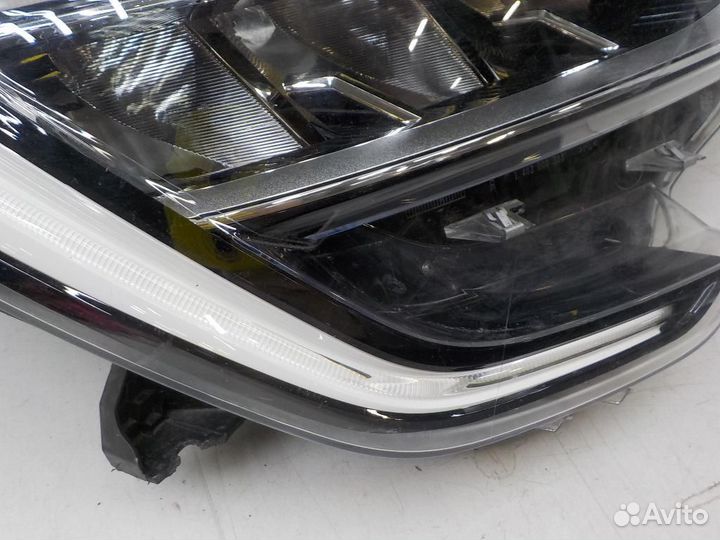 Фара правая Renault Arkana