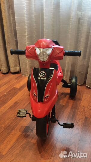 Детский трехколесный велосипед бу