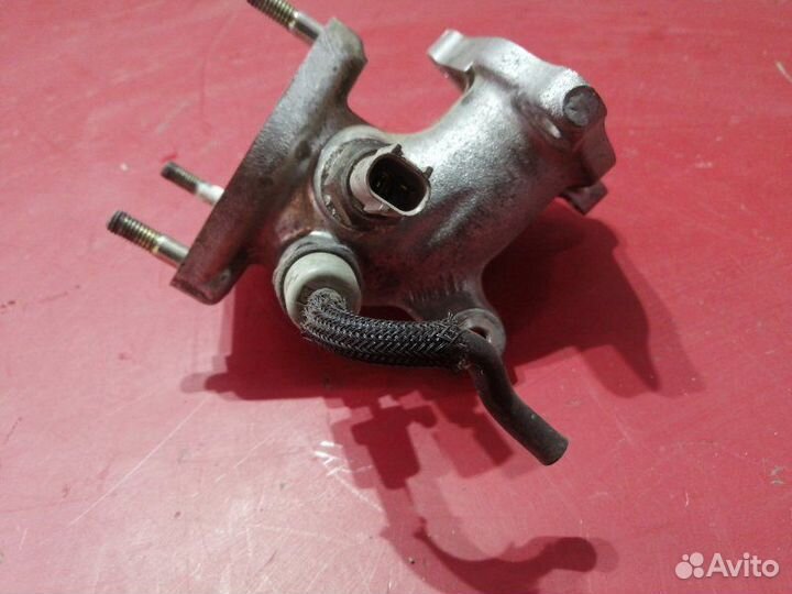 Патрубок воздушного фильтра Toyota Avensis Т250