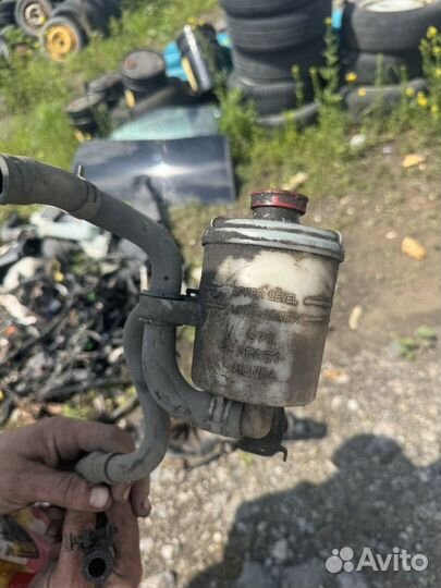 Бачек гидроусилителя Honda HR-V