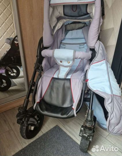 Прогулочная коляска