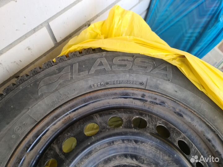 Lassa Iceways 2 205/60 R16
