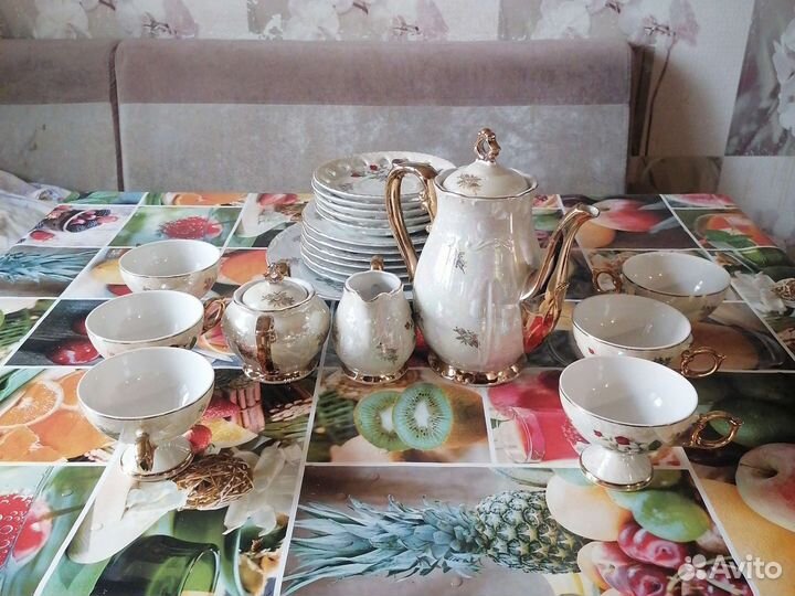 Чайный сервиз на 6 персон, фарфор