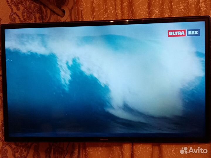 Телевизор samsung