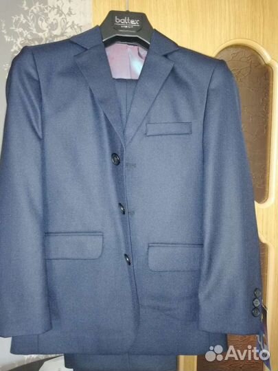 Школьный костюм новый baltex