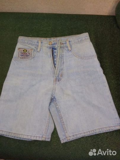 Джинсовые шорты