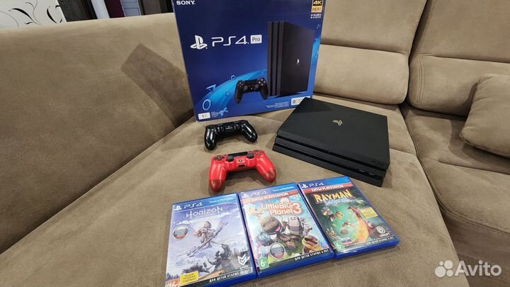 Sony playstation 4 PS4 pro 1tb с играми