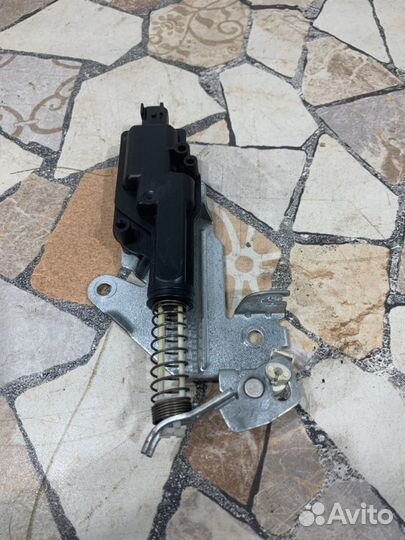 Активатор замка багажника Ford Fusion хэтчбэк 1.4