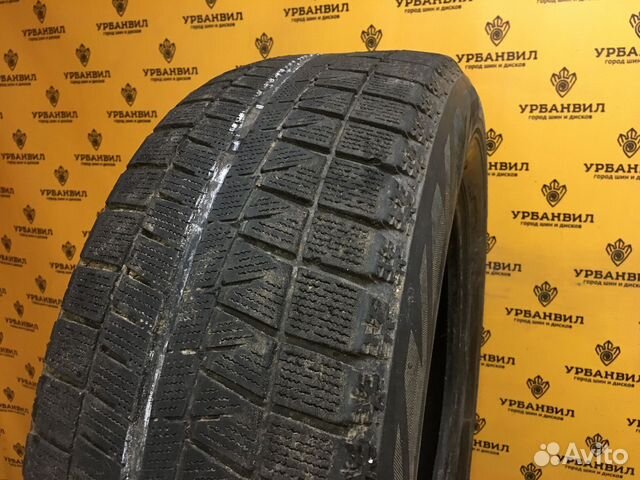 Bridgestone Blizzak Revo GZ 215/60 R17 96S