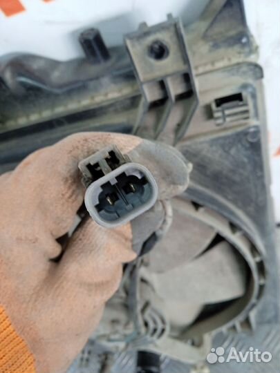 Диффузор с вентилятором Мазда Капелла