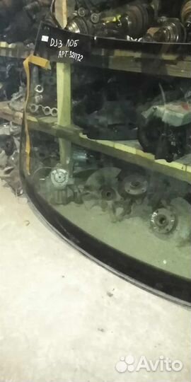 Стекло переднее Volkswagen Bora Volkswagen Jetta 4