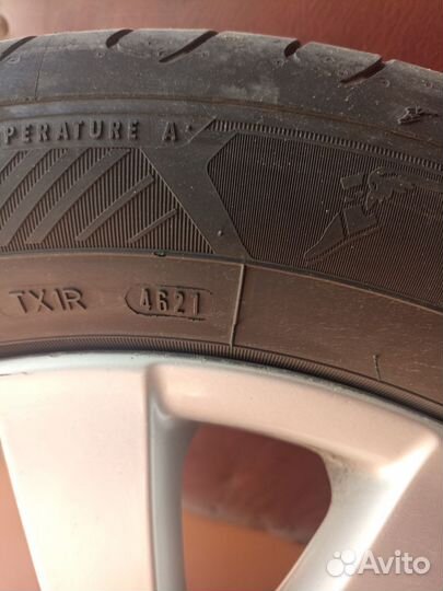 Goodyear EfficientGrip Performance 2 215/55 R16 93V