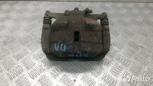 Суппорт тормозной передний левый nissan qashqai J1