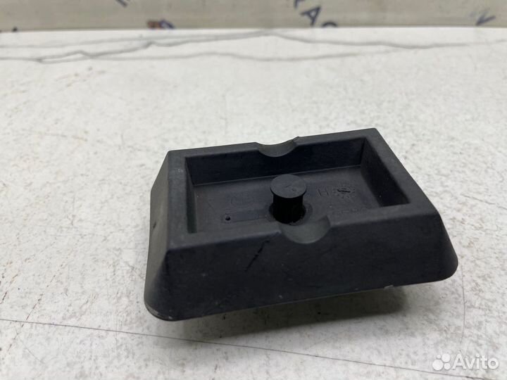 Поддомкратник Bmw E38 E39 E53