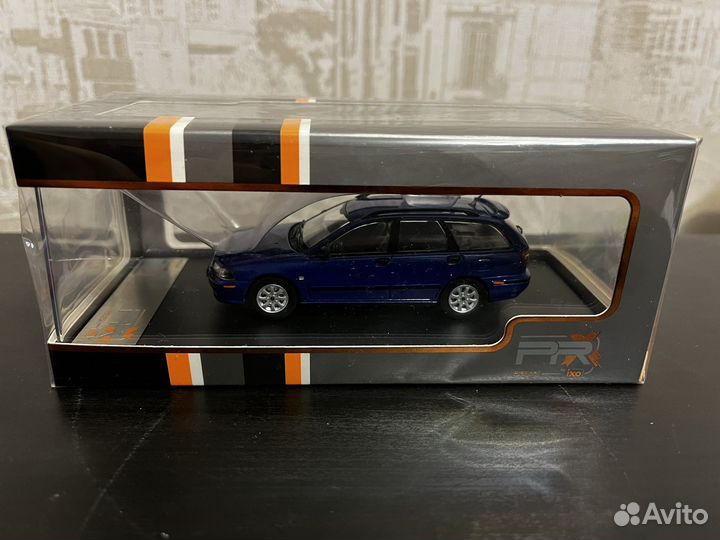 Volvo V40 2001 Premium X 1:43