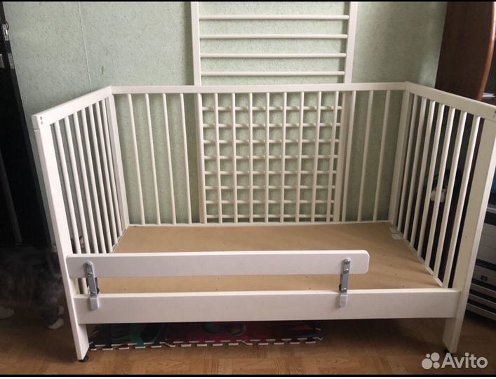 Продам детскую кроватку