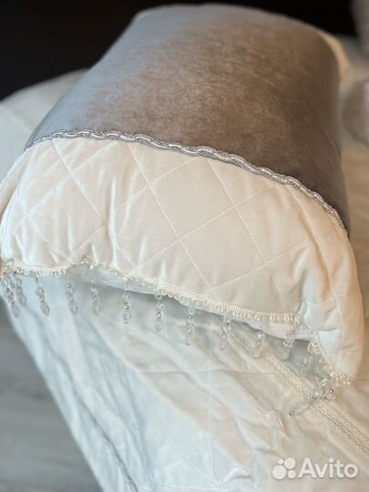 Покрывало и подушки на 1.60 кровать