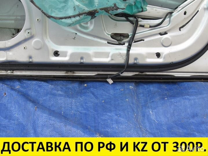 Дверь передняя правая Toyota Harrier 6700148010