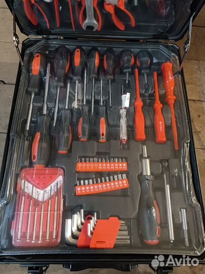 Набор инструментов Krafttechnik 188PCS hand tools