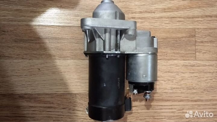 Продам стартер новый