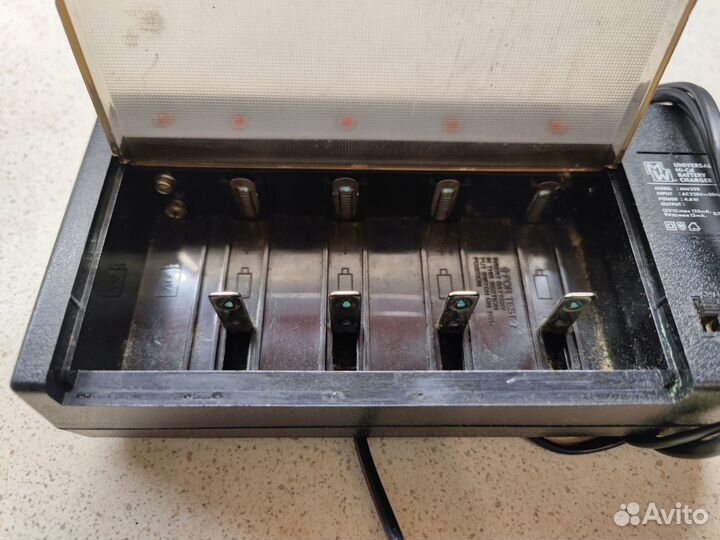 Универсальная зарядка для аккумуляторов