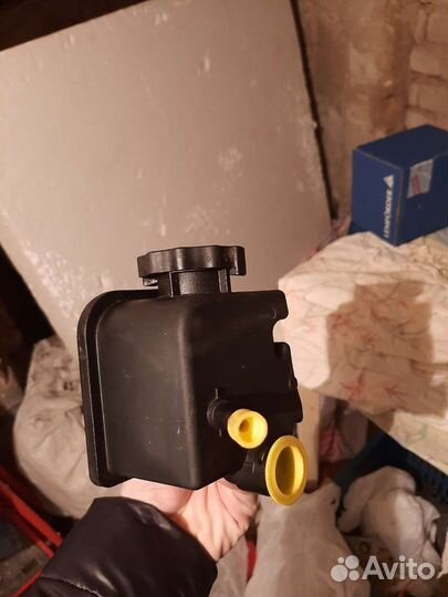 Бачок гур mercedes w220