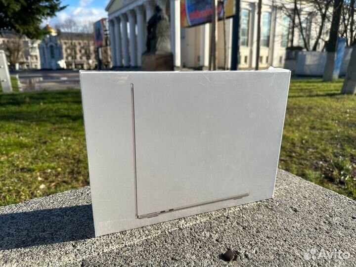 Macbook air 13.3 m1 8 256 space gray