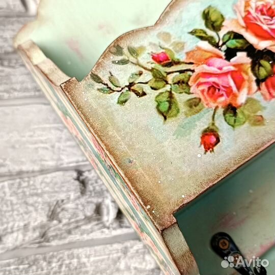 Ключница настенная винтажная с розами