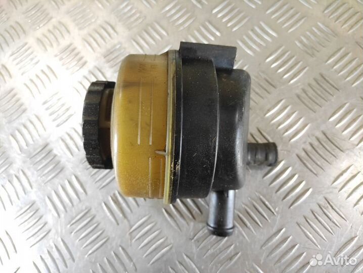 Бачок гидроусилителя Toyota Camry v10