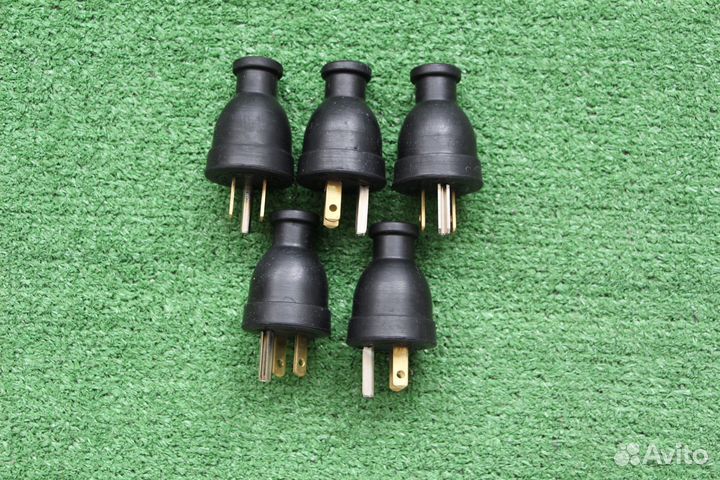 Силовые вилки Toshiba, Japan