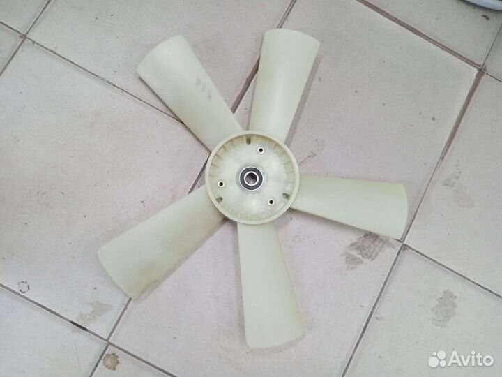 Мерседес м102 крыльчатка