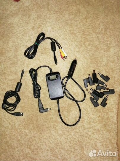 Универсальный автомобильный блок питания с разъёма