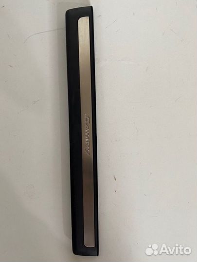 Накладка порога внутренняя передняя левая Toyota