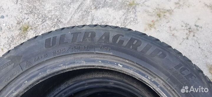 Goodyear Ultragrip Ice Arctic 205/55 R16