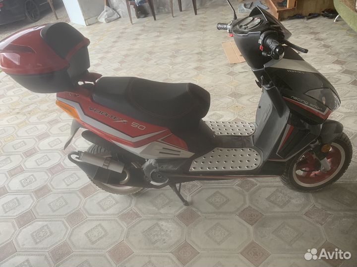 Скутер 150 stels