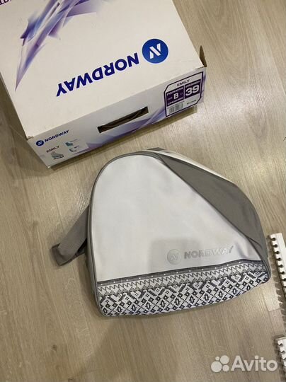 Коньки женские 39 новые