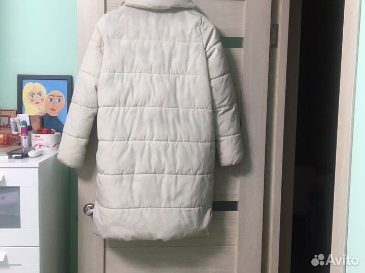 Пуховик бежевый 42 44