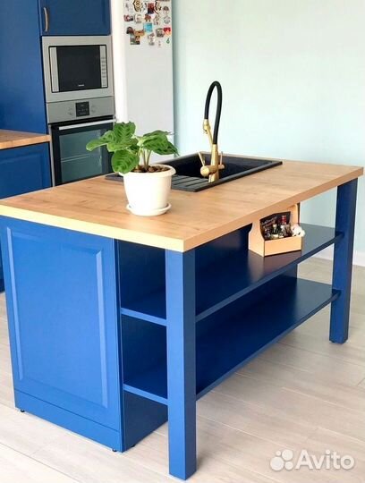 Кухонный гарнитур с островом на заказ