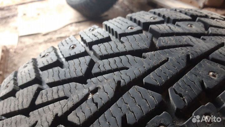 Зимние шины 205/55 R16 на литых дисках